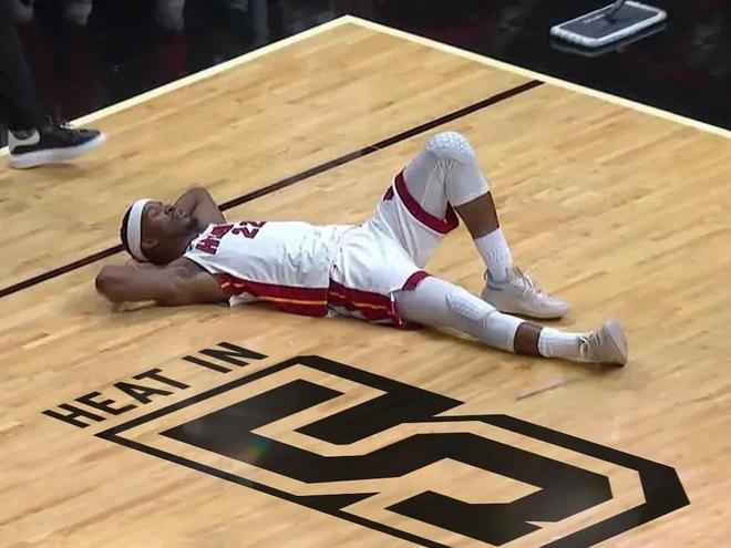 科维托娃重要时刻大比分获胜，雄鹿带队取胜！的简单介绍