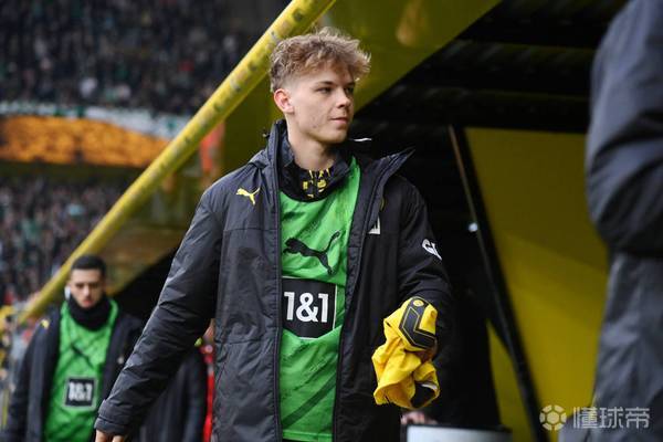 开云-多特蒙德核心球员被曝转会传闻，引球迷热议，电子.-开云