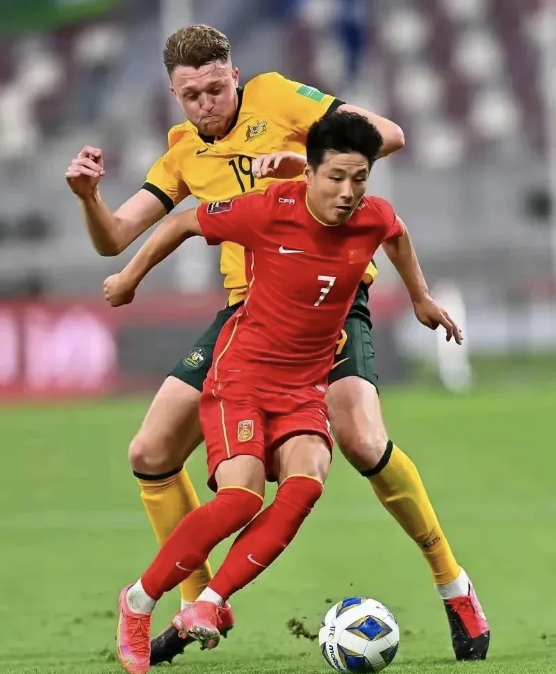 关键时刻突围战来临;里昂围绕意甲遗憾出局;震撼外界;团队化学反应显著 关键时刻突围战来临;里昂围绕意甲遗憾出局;震撼外界;团队化学反应显著